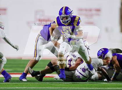 Thumbnail 2 in River Road vs. Brock (UIL 3A Area Playoff) photogallery.