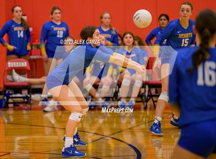 Thumbnail 3 in Alamo Heights @ Burbank photogallery.