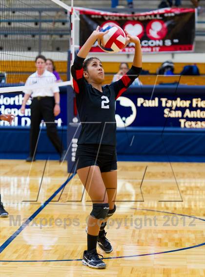 Thumbnail 2 in Stevens vs. Warren photogallery.