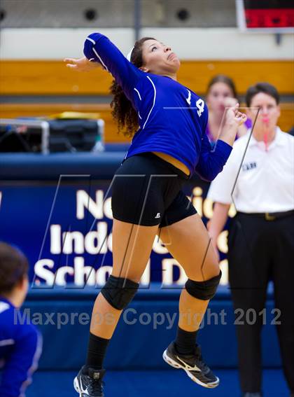 Thumbnail 1 in Stevens vs. Warren photogallery.