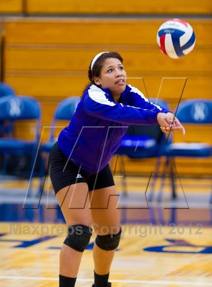 Thumbnail 3 in Stevens vs. Warren photogallery.