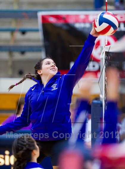 Thumbnail 2 in Stevens vs. Warren photogallery.