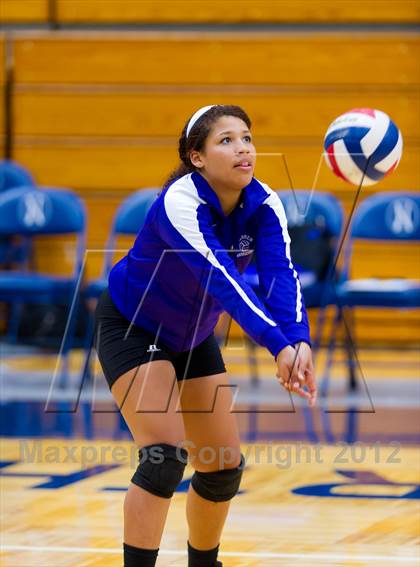 Thumbnail 2 in Stevens vs. Warren photogallery.