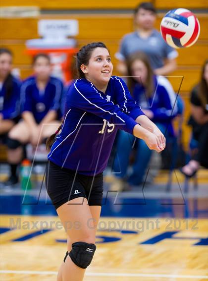 Thumbnail 3 in Stevens vs. Warren photogallery.
