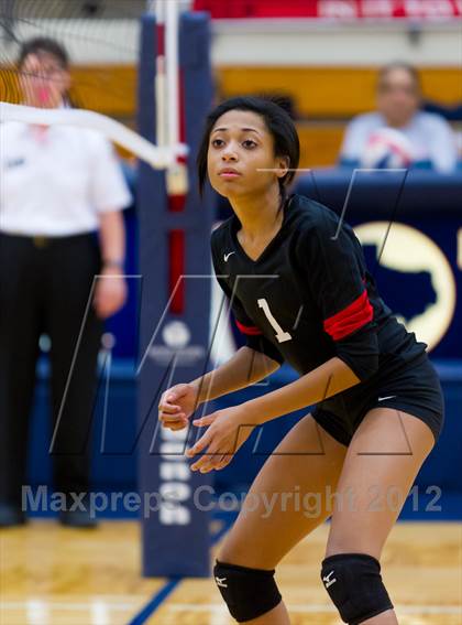 Thumbnail 1 in Stevens vs. Warren photogallery.
