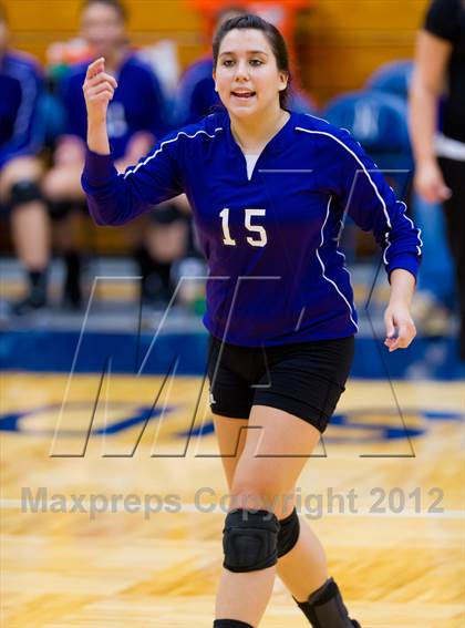 Thumbnail 2 in Stevens vs. Warren photogallery.
