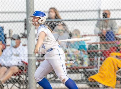 Thumbnail 2 in Fremont vs. Lincoln East photogallery.