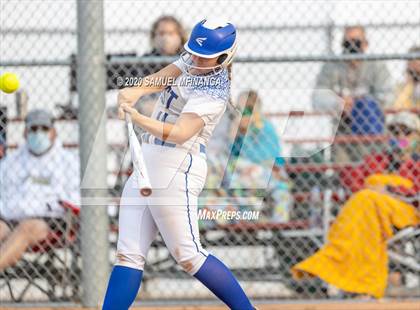 Thumbnail 3 in Fremont vs. Lincoln East photogallery.