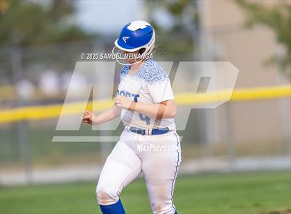 Thumbnail 3 in Fremont vs. Lincoln East photogallery.