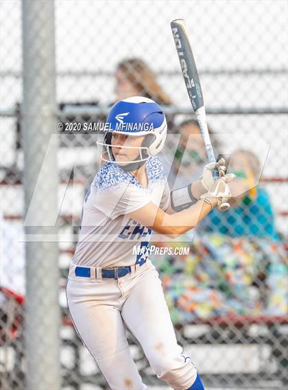 Thumbnail 2 in Fremont vs. Lincoln East photogallery.