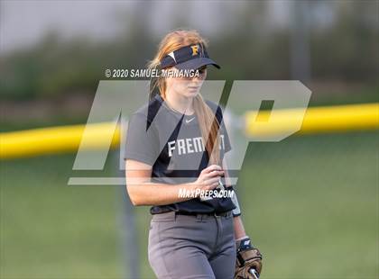 Thumbnail 2 in Fremont vs. Lincoln East photogallery.