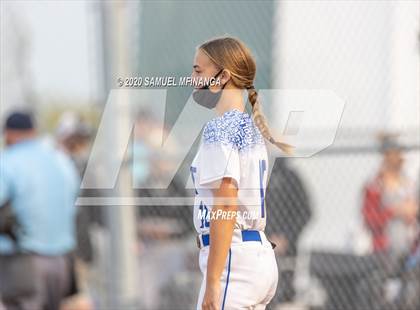 Thumbnail 2 in Fremont vs. Lincoln East photogallery.