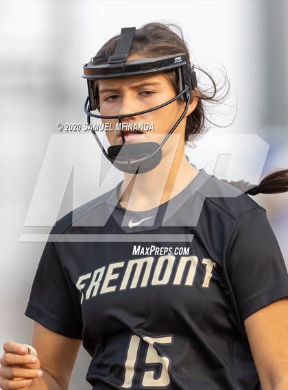 Thumbnail 1 in Fremont vs. Lincoln East photogallery.