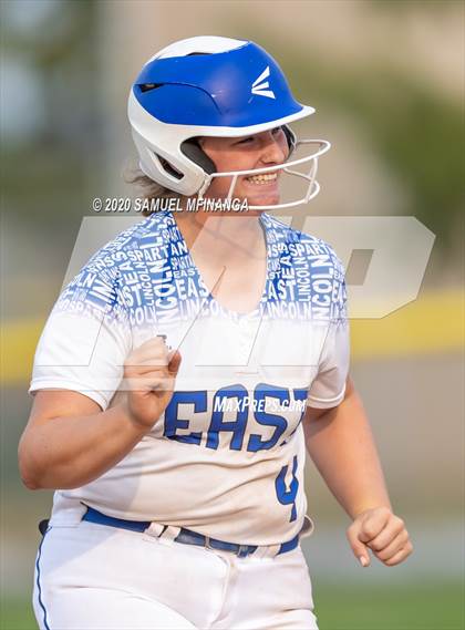 Thumbnail 2 in Fremont vs. Lincoln East photogallery.
