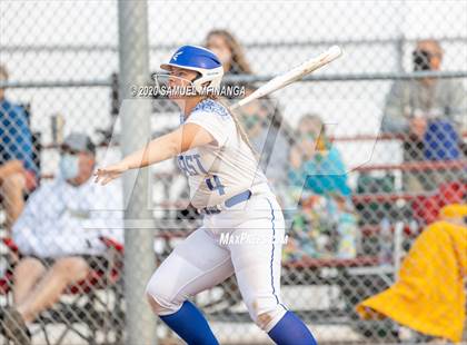 Thumbnail 1 in Fremont vs. Lincoln East photogallery.