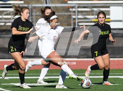Thumbnail 3 in Central Catholic @ Jesuit (OSAA 6A First Round Playoff) photogallery.
