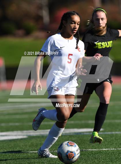 Thumbnail 3 in Central Catholic @ Jesuit (OSAA 6A First Round Playoff) photogallery.