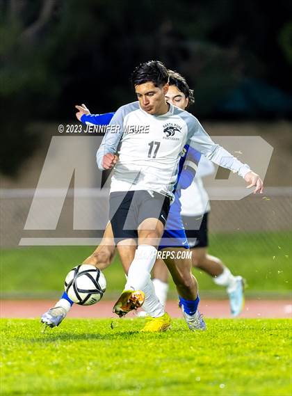 Thumbnail 1 in Newark Memorial vs. Santa Rosa photogallery.
