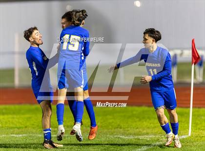 Thumbnail 2 in Newark Memorial vs. Santa Rosa photogallery.