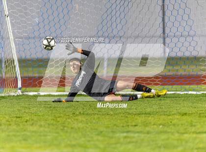 Thumbnail 3 in Newark Memorial vs. Santa Rosa photogallery.