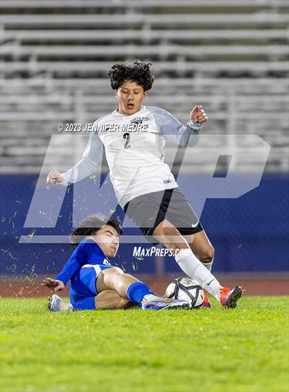 Thumbnail 3 in Newark Memorial vs. Santa Rosa photogallery.