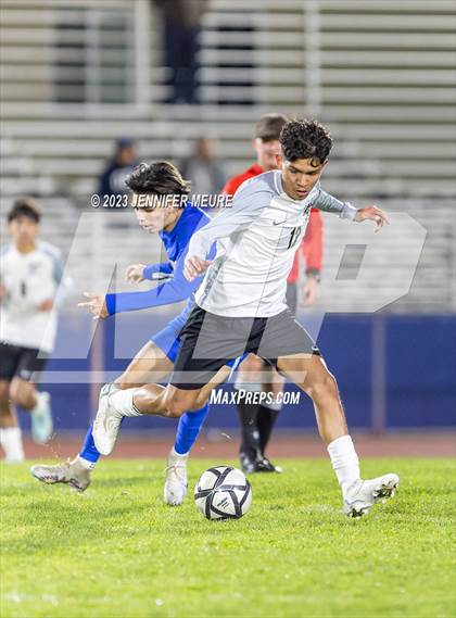 Thumbnail 1 in Newark Memorial vs. Santa Rosa photogallery.