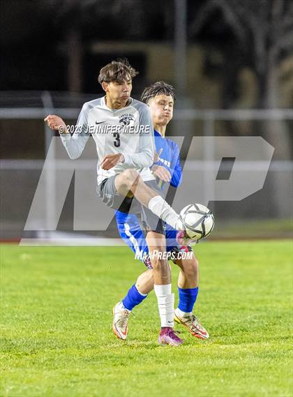 Thumbnail 2 in Newark Memorial vs. Santa Rosa photogallery.