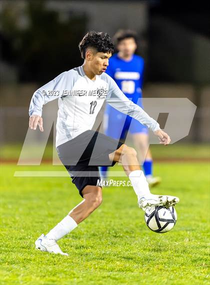 Thumbnail 3 in Newark Memorial vs. Santa Rosa photogallery.