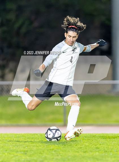 Thumbnail 3 in Newark Memorial vs. Santa Rosa photogallery.