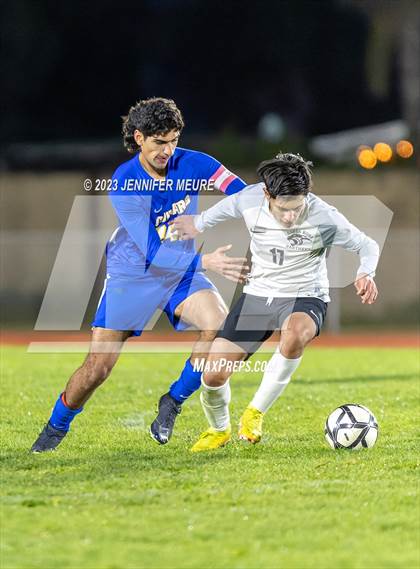 Thumbnail 2 in Newark Memorial vs. Santa Rosa photogallery.