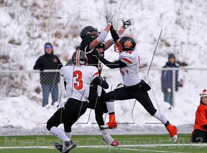Thumbnail 3 in Clarion Area vs Lakeview (PIAA Class A Quarterfinal) photogallery.