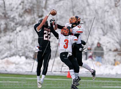 Thumbnail 2 in Clarion Area vs Lakeview (PIAA Class A Quarterfinal) photogallery.