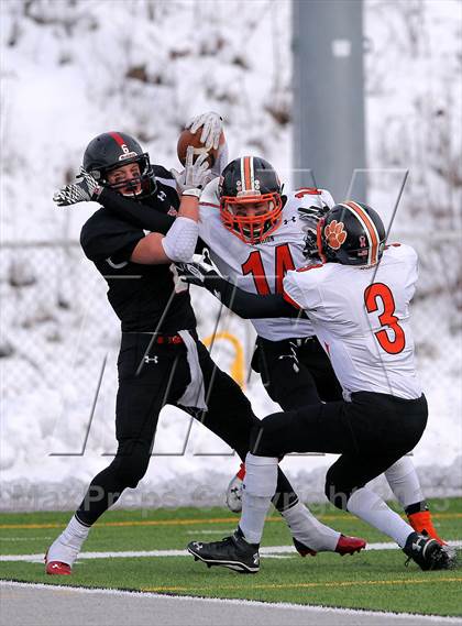 Thumbnail 3 in Clarion Area vs Lakeview (PIAA Class A Quarterfinal) photogallery.