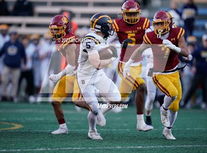 Thumbnail 2 in Bellevue @ O'Dea (WIAA 3A Semifinal) photogallery.
