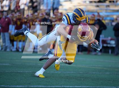 Thumbnail 2 in Bellevue @ O'Dea (WIAA 3A Semifinal) photogallery.