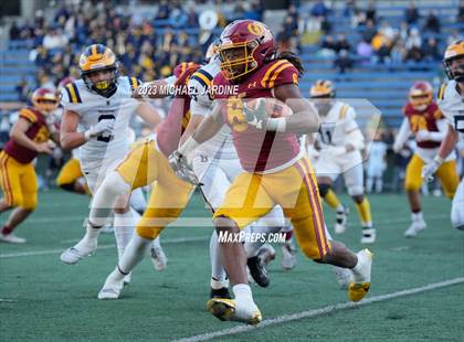 Thumbnail 2 in Bellevue @ O'Dea (WIAA 3A Semifinal) photogallery.