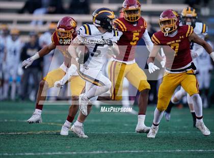 Thumbnail 1 in Bellevue @ O'Dea (WIAA 3A Semifinal) photogallery.
