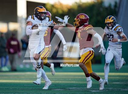 Thumbnail 1 in Bellevue @ O'Dea (WIAA 3A Semifinal) photogallery.