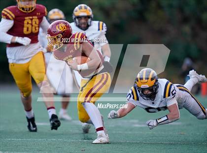 Thumbnail 1 in Bellevue @ O'Dea (WIAA 3A Semifinal) photogallery.