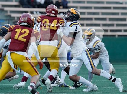 Thumbnail 1 in Bellevue @ O'Dea (WIAA 3A Semifinal) photogallery.