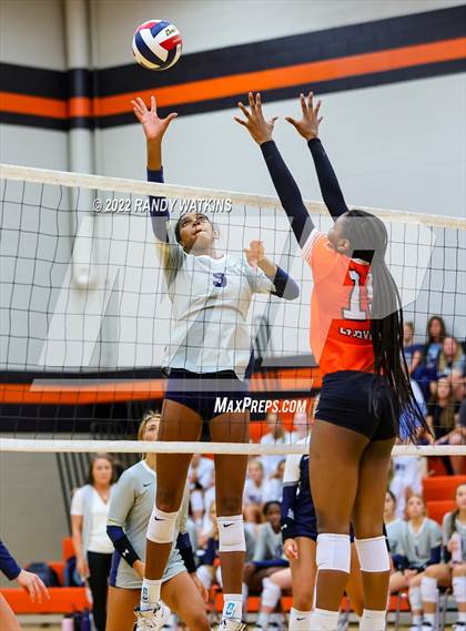 Thumbnail 1 in Keller @ Aledo photogallery.