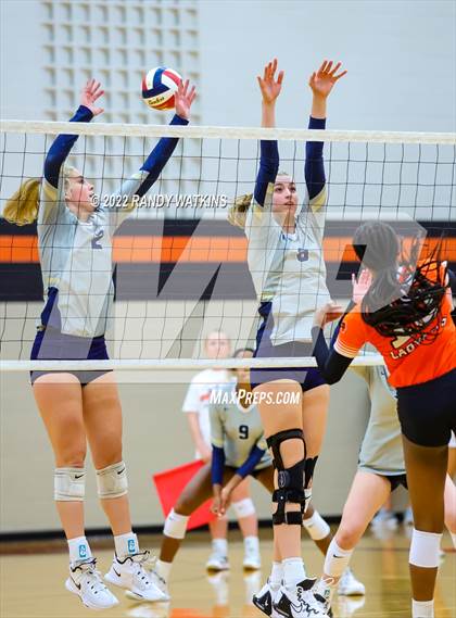 Thumbnail 1 in Keller @ Aledo photogallery.