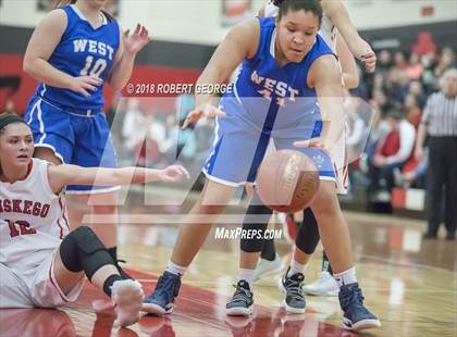 Thumbnail 3 in West @ Muskego photogallery.