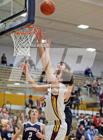 Thumbnail 2 in Elk County Catholic vs DuBois Central Catholic (District IX A Championship) photogallery.