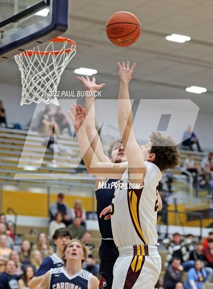 Thumbnail 1 in Elk County Catholic vs DuBois Central Catholic (District IX A Championship) photogallery.