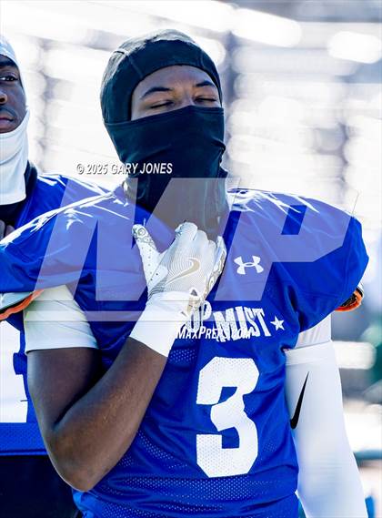 Thumbnail 2 in Sacramento Optimist All-Star Football North vs South photogallery.