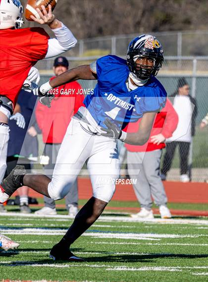 Thumbnail 2 in Sacramento Optimist All-Star Football North vs South photogallery.