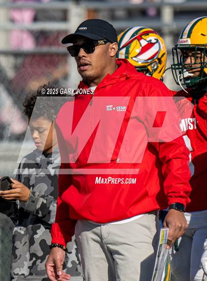 Thumbnail 2 in Sacramento Optimist All-Star Football North vs South photogallery.