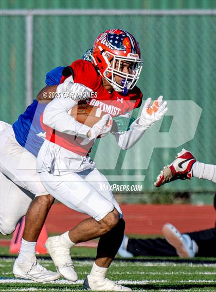 Thumbnail 1 in Sacramento Optimist All-Star Football North vs South photogallery.