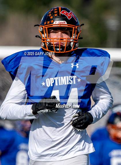 Thumbnail 2 in Sacramento Optimist All-Star Football North vs South photogallery.